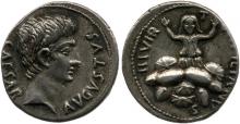 Tarpeia denarius.jpg